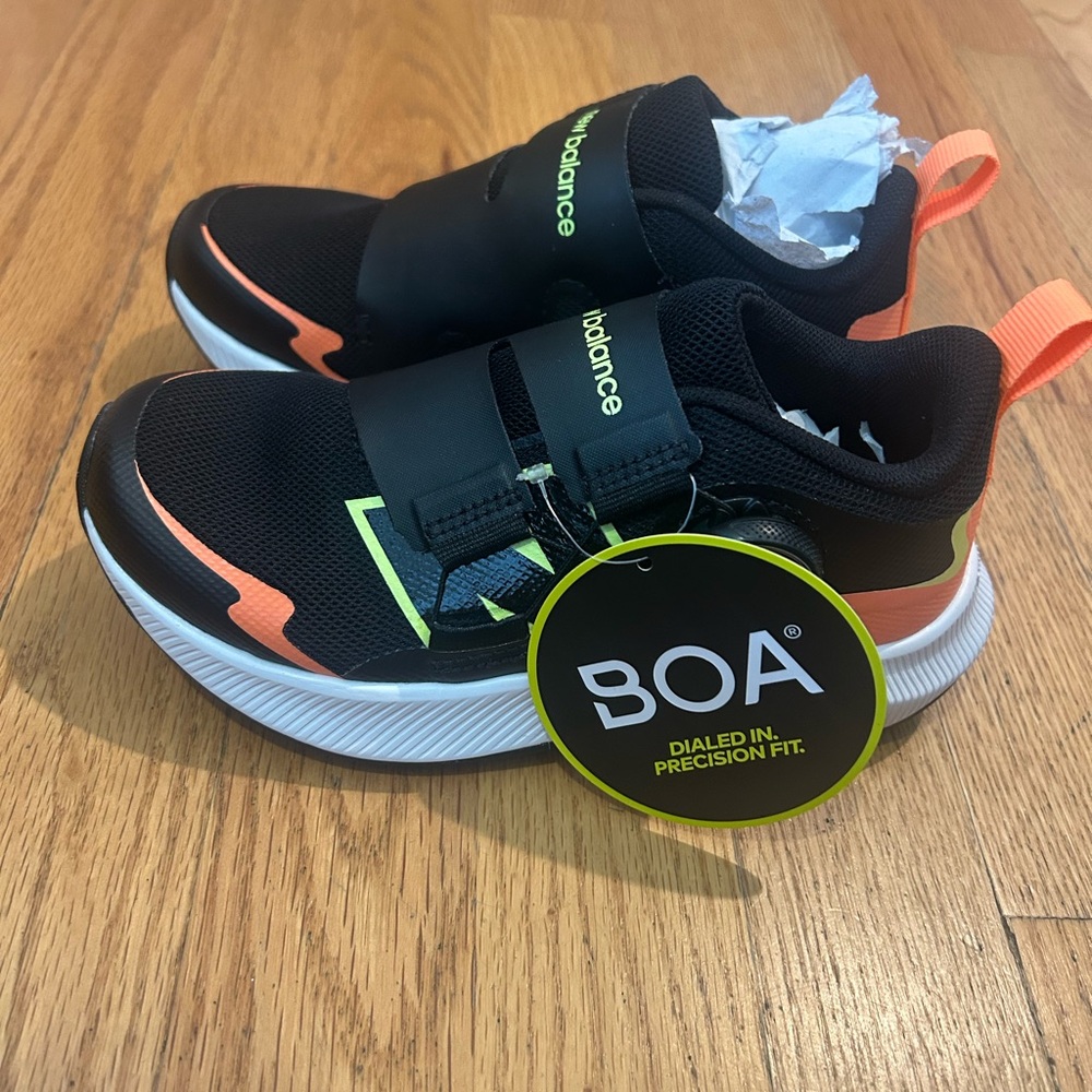 New Balance Kids Dynasoft Reveal sneakers